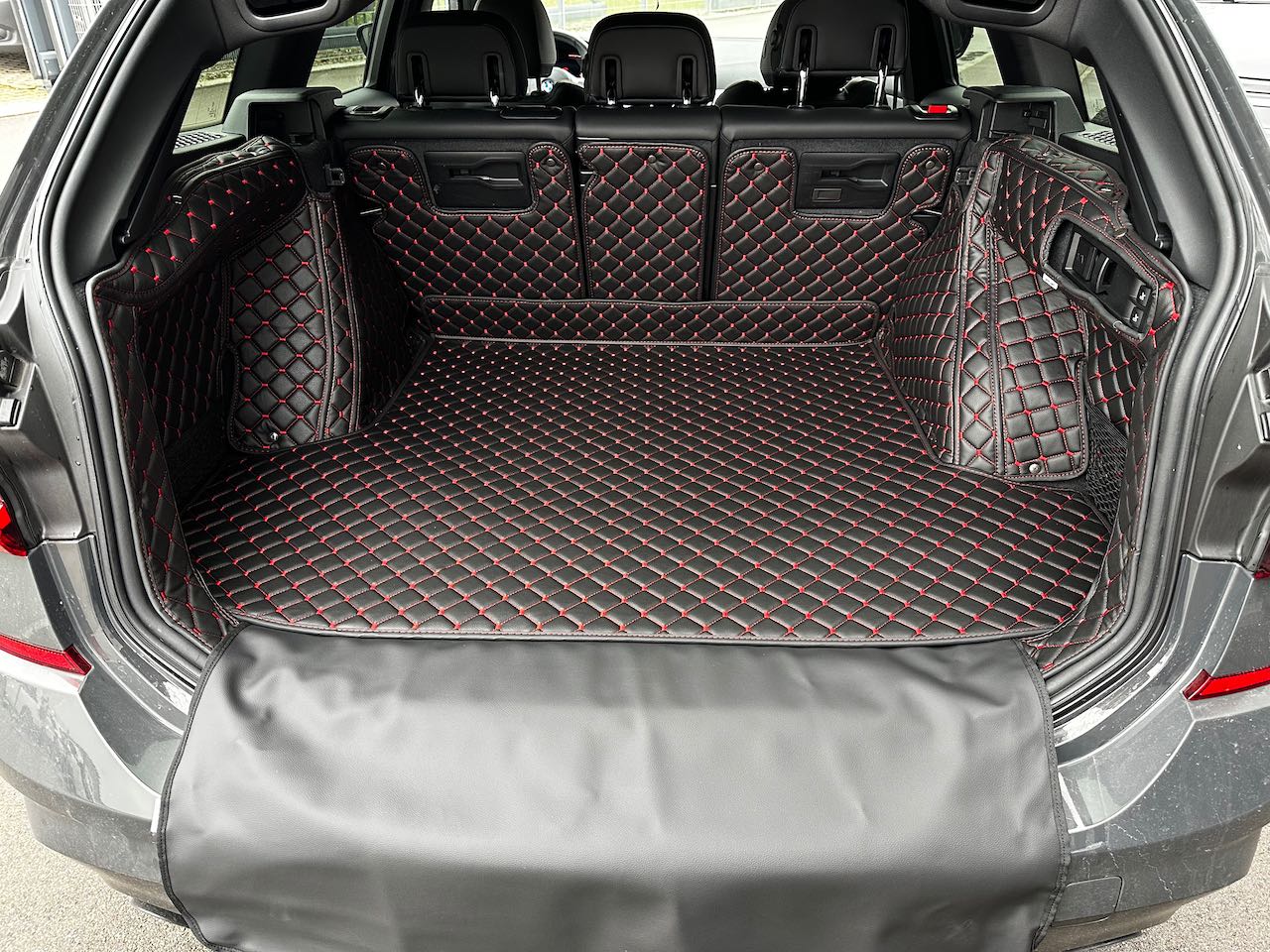 CARSTYLER® Kofferraummatte Passend für BMW X7 6 Sitzer Leder